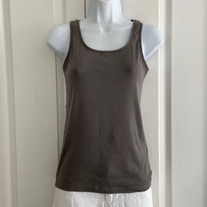Uniglo cotton tank in putty grey/beige color